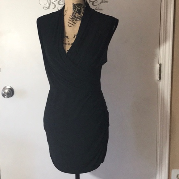 Pyramid Tops - Black tunic top sz L New